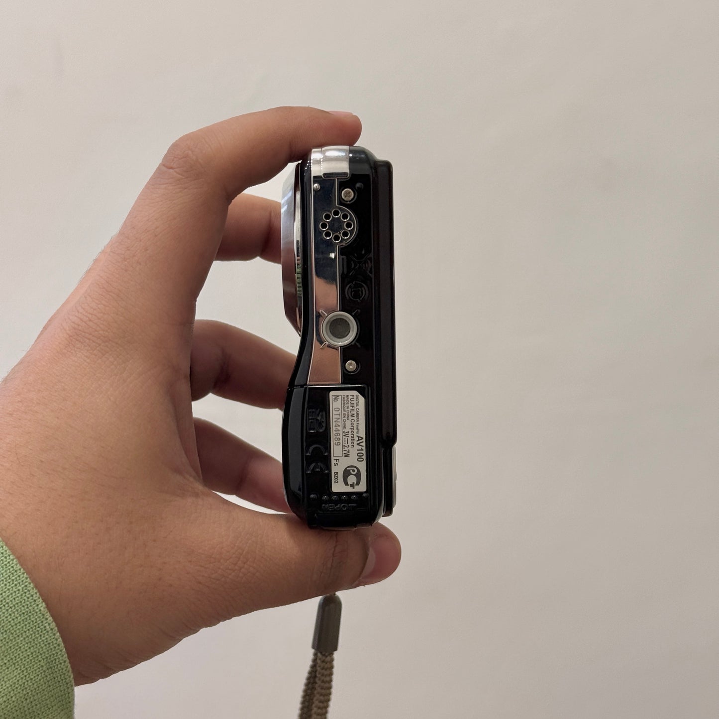 FUJIFILM FINEPIX AV100
