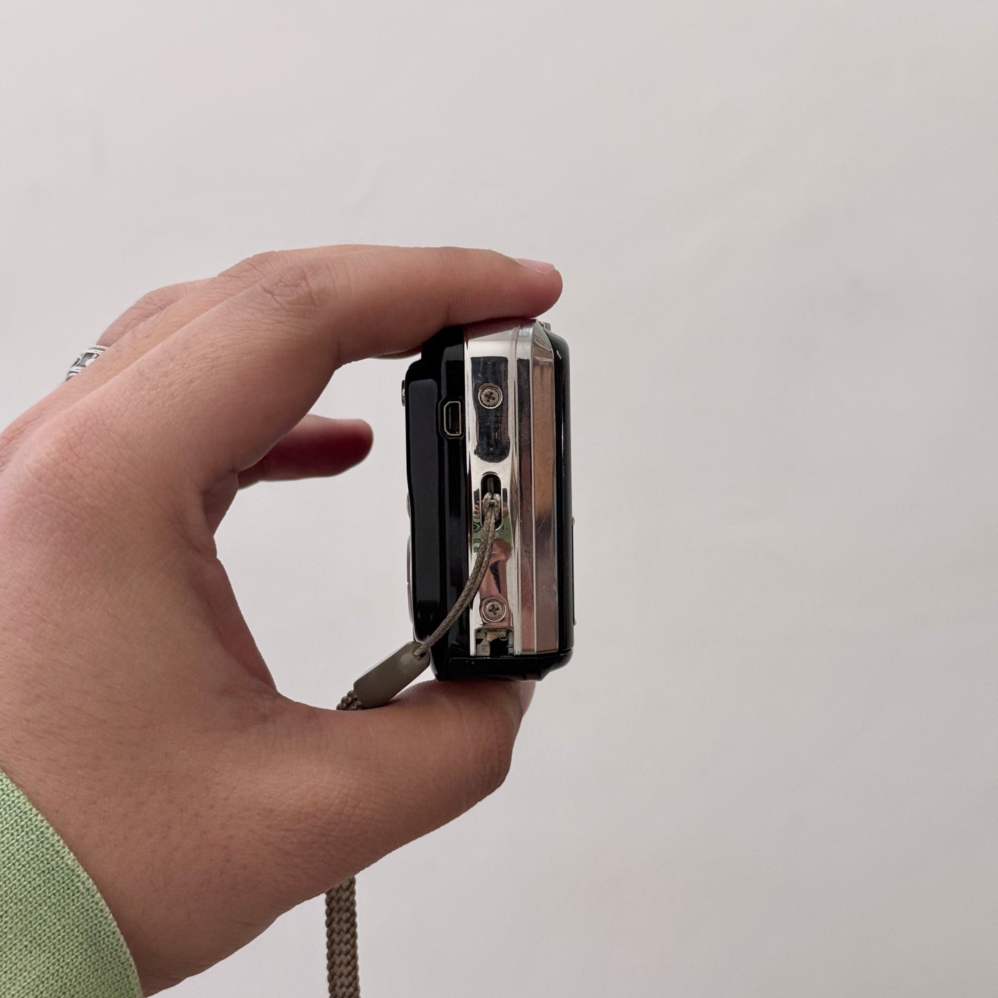 FUJIFILM FINEPIX AV100