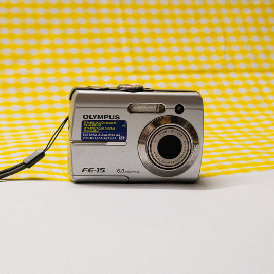 OLYMPUS FE 15