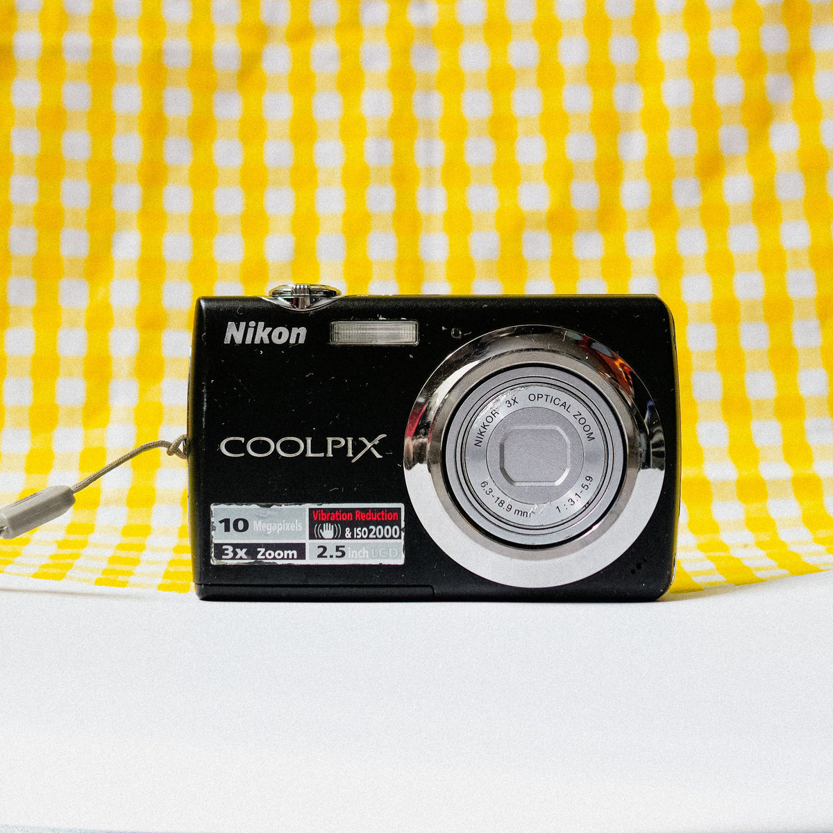 NIKON COOLPIX S220