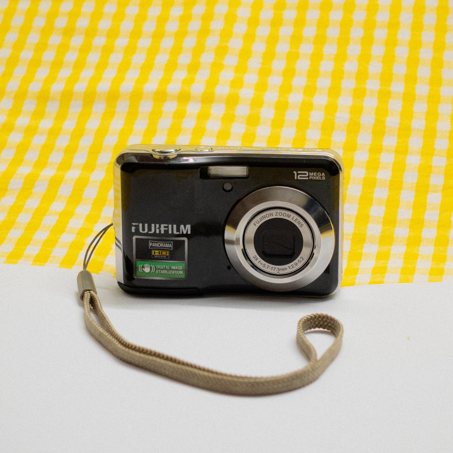 FUJIFILM FINEPIX AV100
