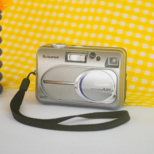 FUJIFILM FINEPIX A205
